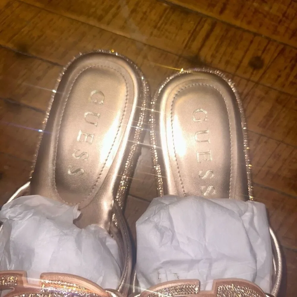 Guess shimmery glitter Saima size 11 pink crystal flip flop sandals